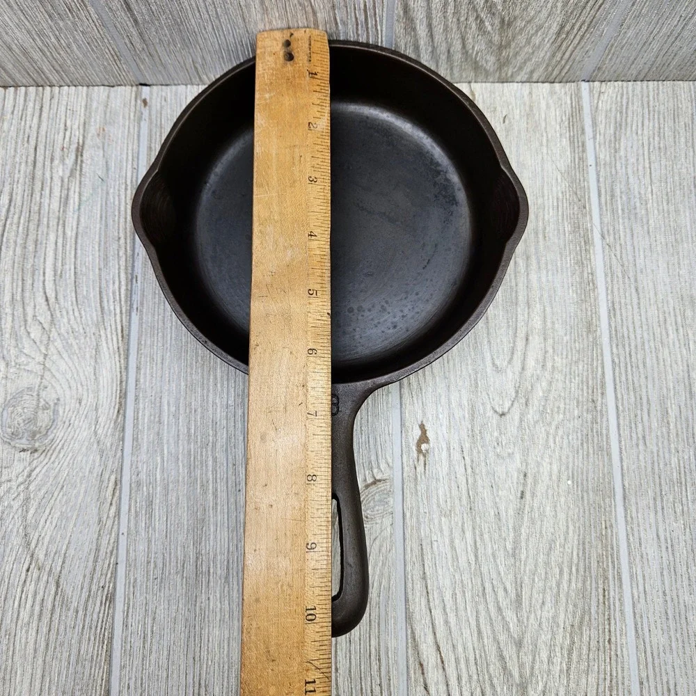 Vintage Unmarked Wagner #3 Cast Iron Skillet‎ 6 1/2 Inch No Spin